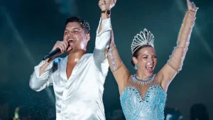 Elder Dayán como Rey de la Canción